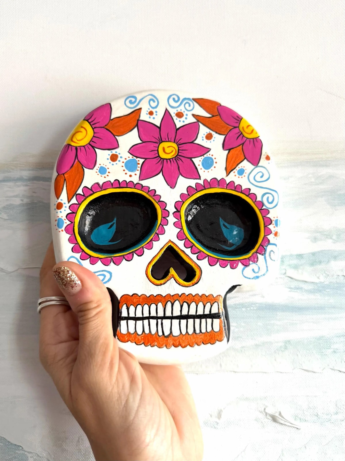 Medium Dia de Muertos Skull 5.25"x 6.5"x 1"