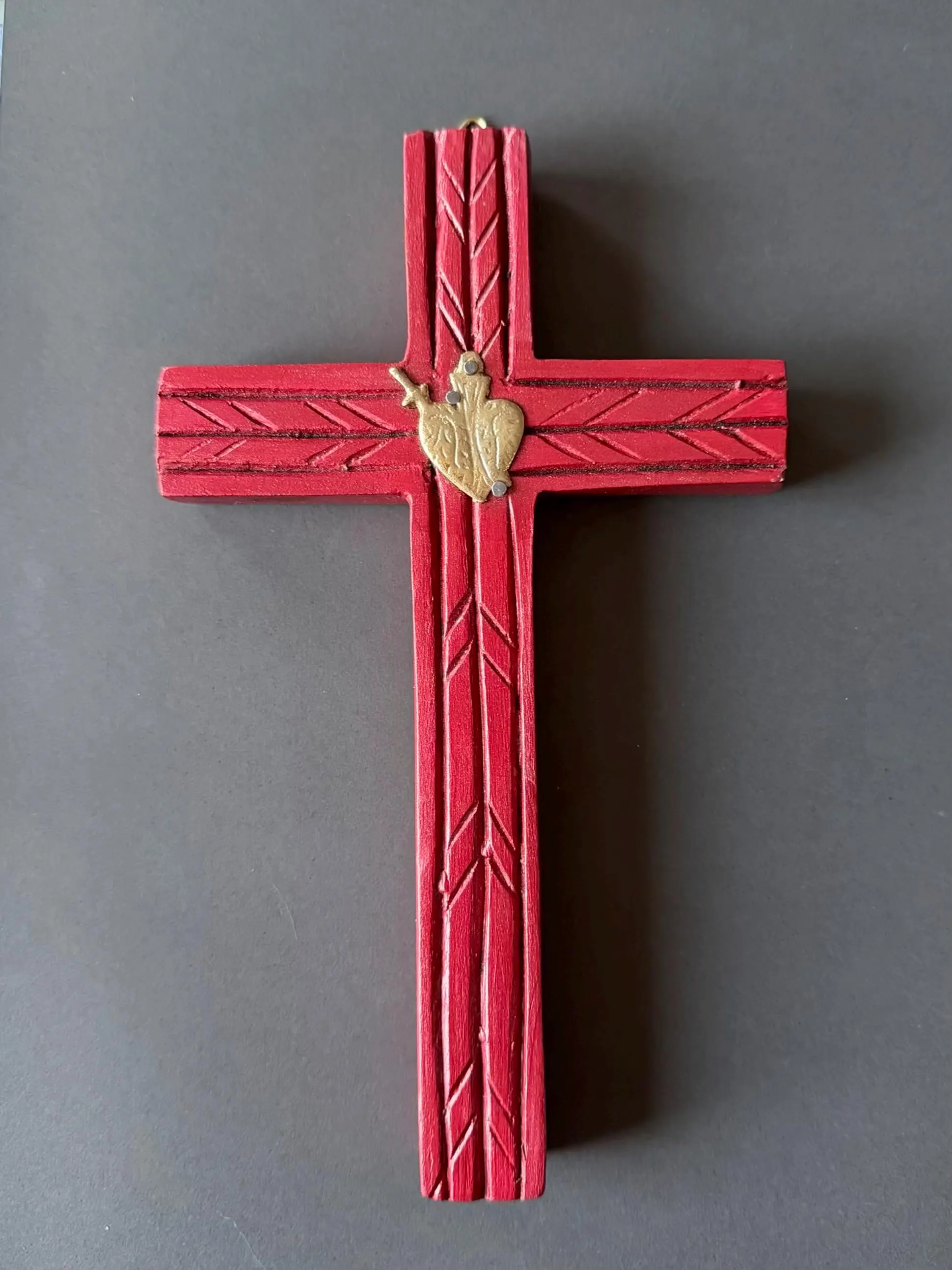 Cruz Tallada 8"