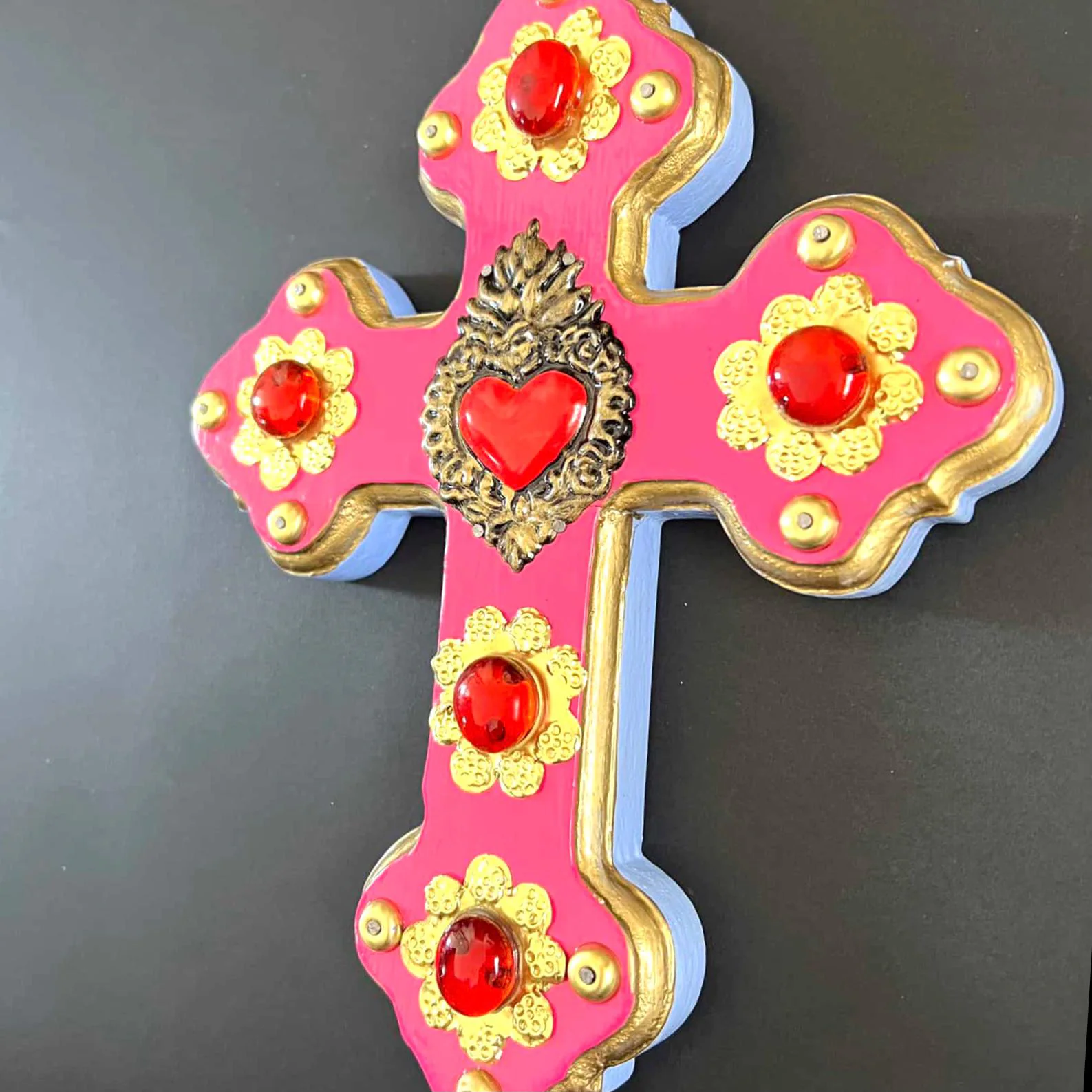Large Sacred Heart Cross con Gemas 8"x 10"