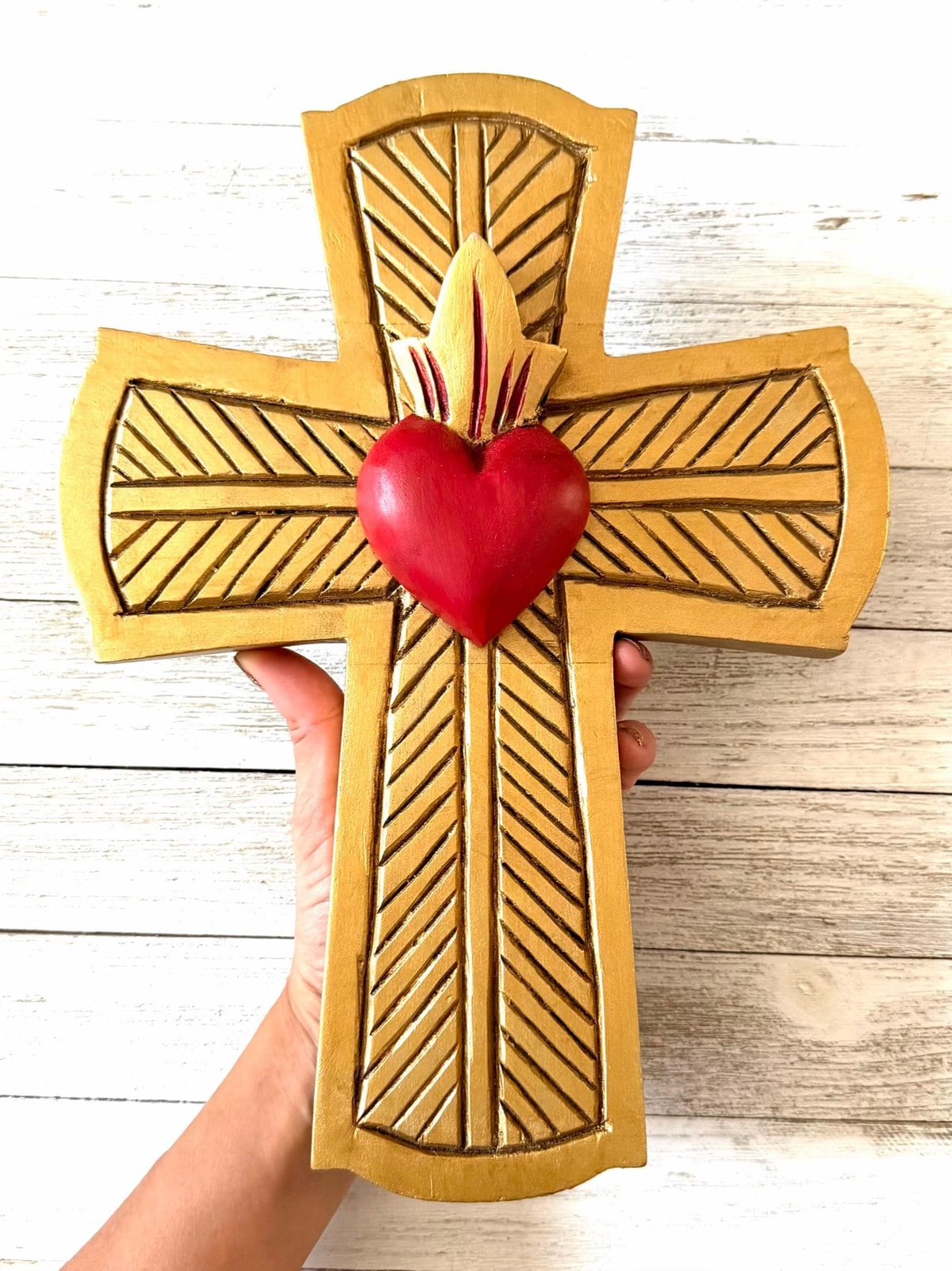 Punched Tin Heart, Boho Wall Decor, Oro & Corazon Rojo 12"